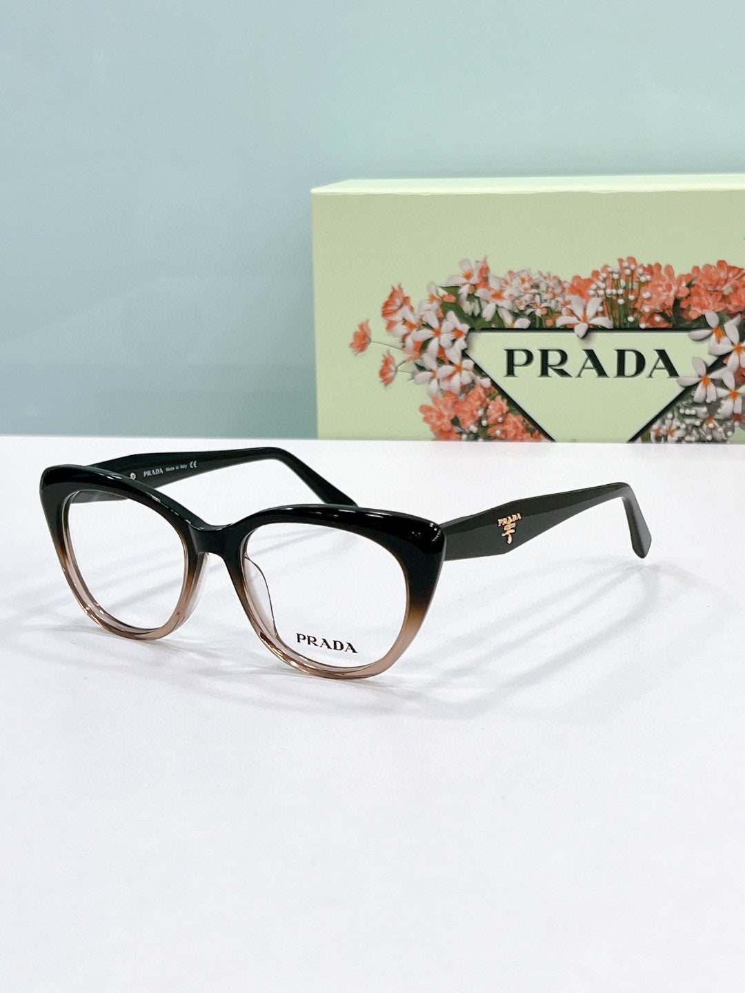 Prada  2025