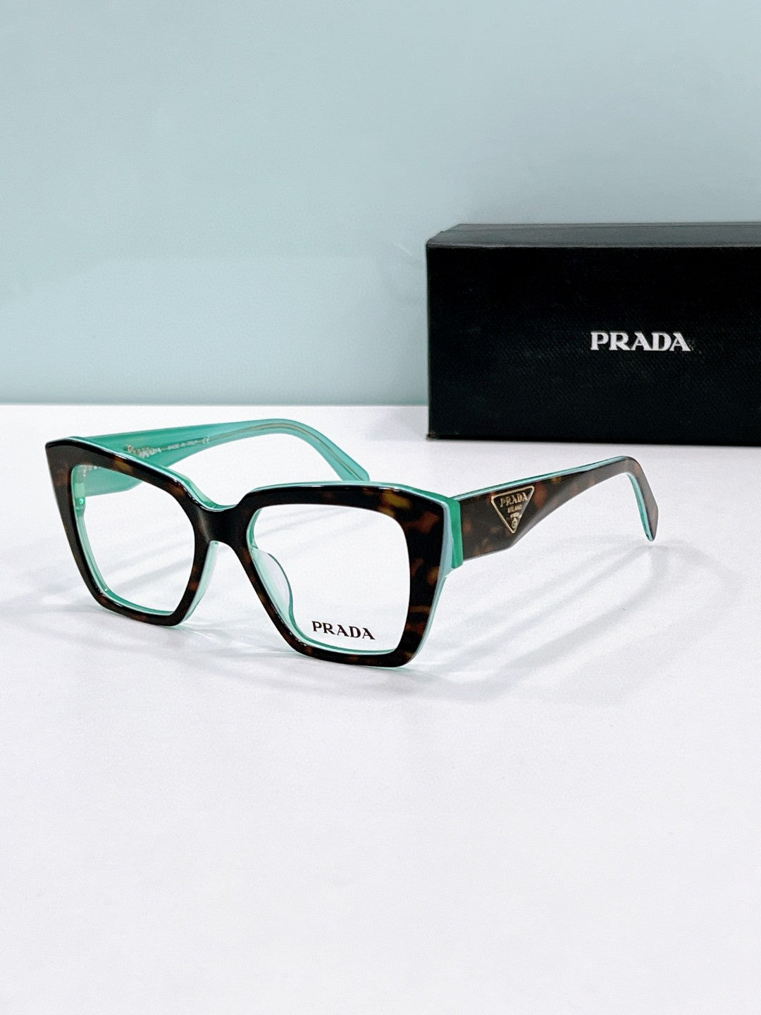 Prada  2025