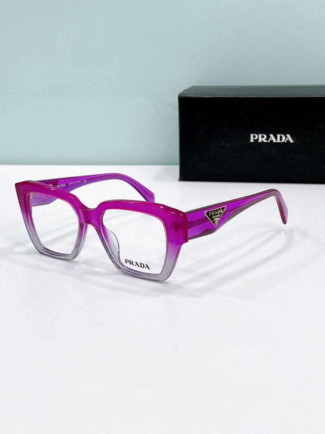 Prada  2025