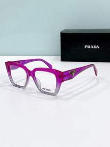 Prada  2025