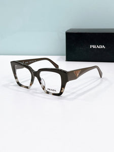 Prada  2025