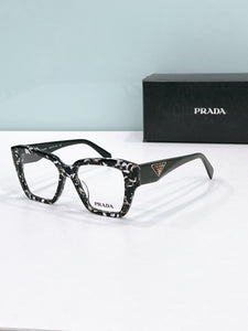Prada  2025