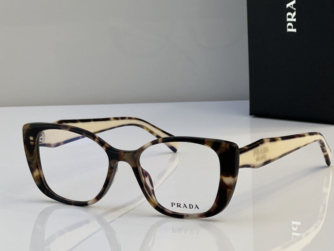 Prada  2025