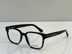 Prada  2025