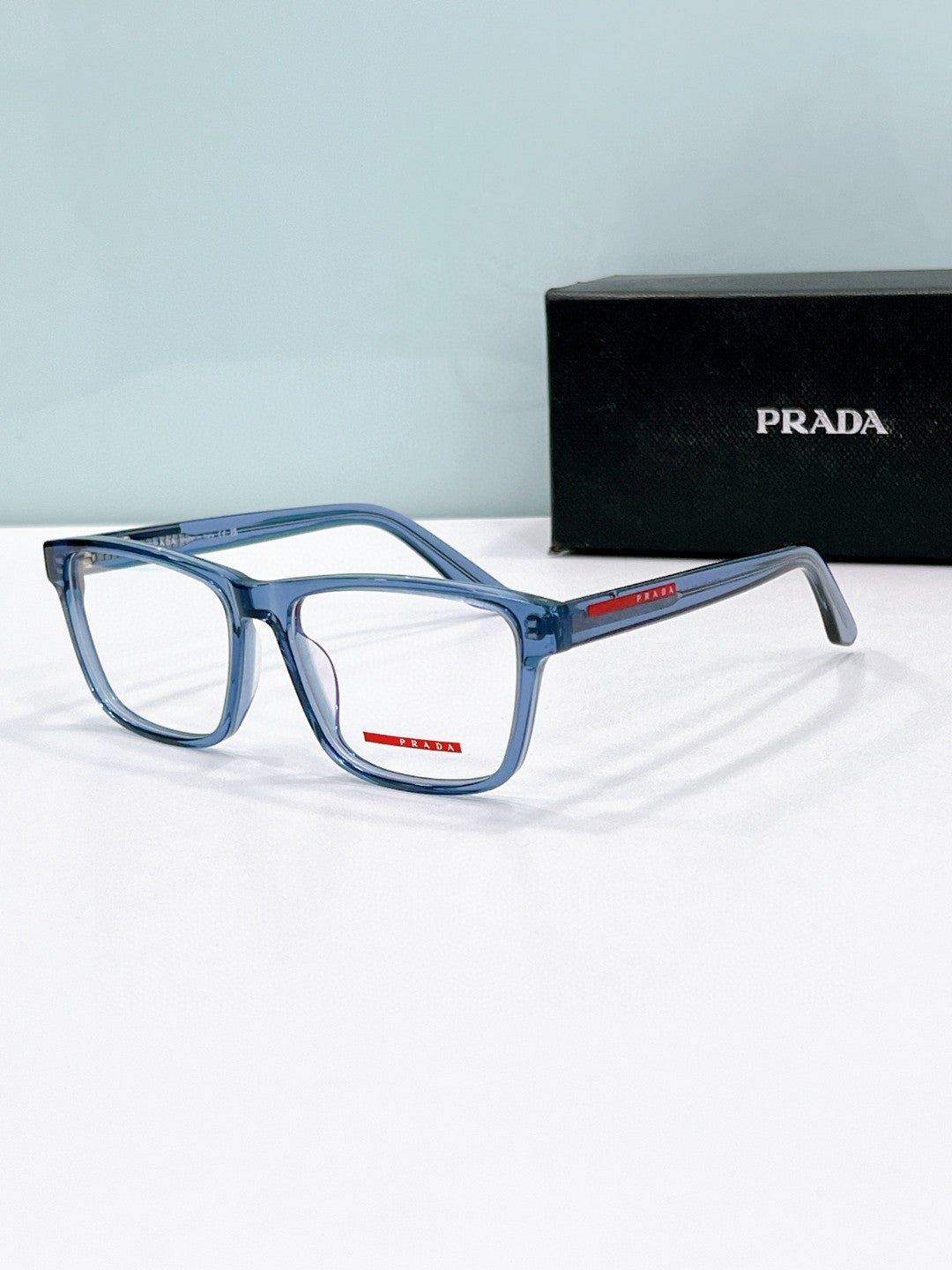 Prada  2025
