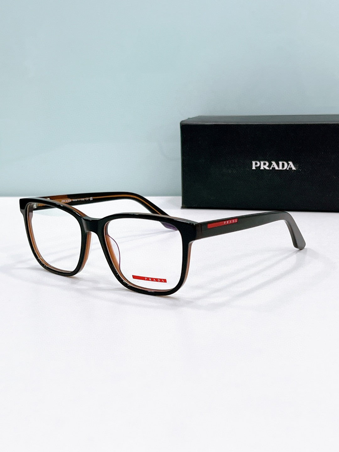 Prada  2025