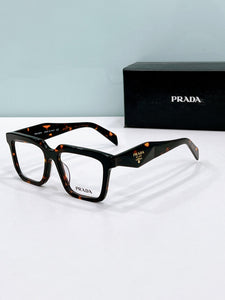 Prada  2025
