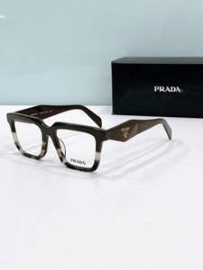 Prada  2025