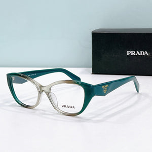 Prada  2025