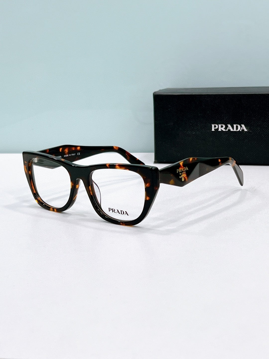 Prada  2025