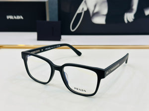 Prada  2025