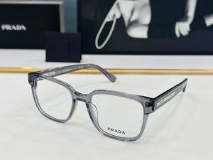 Prada  2025
