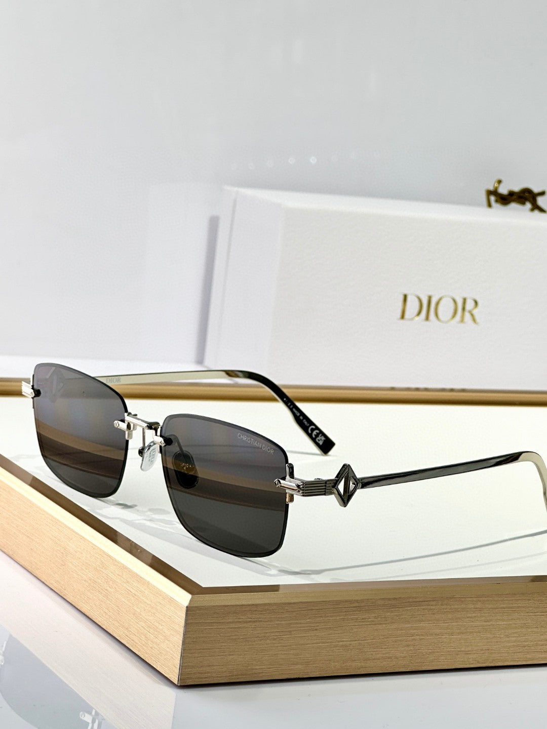 Dior 7-25
