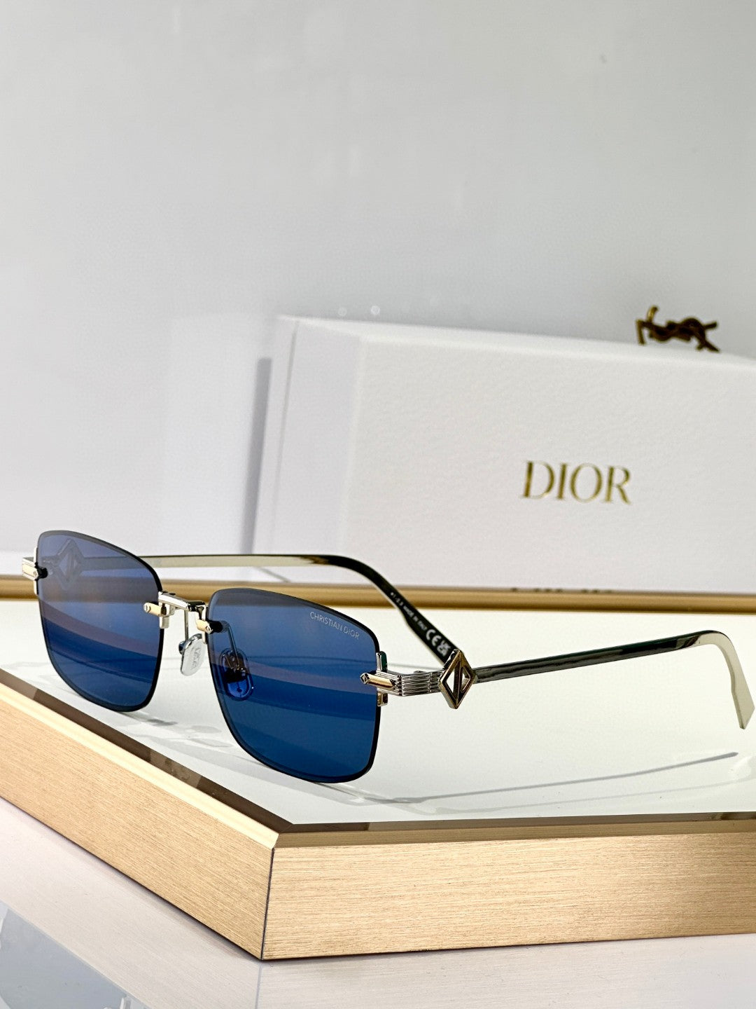 Dior 7-25