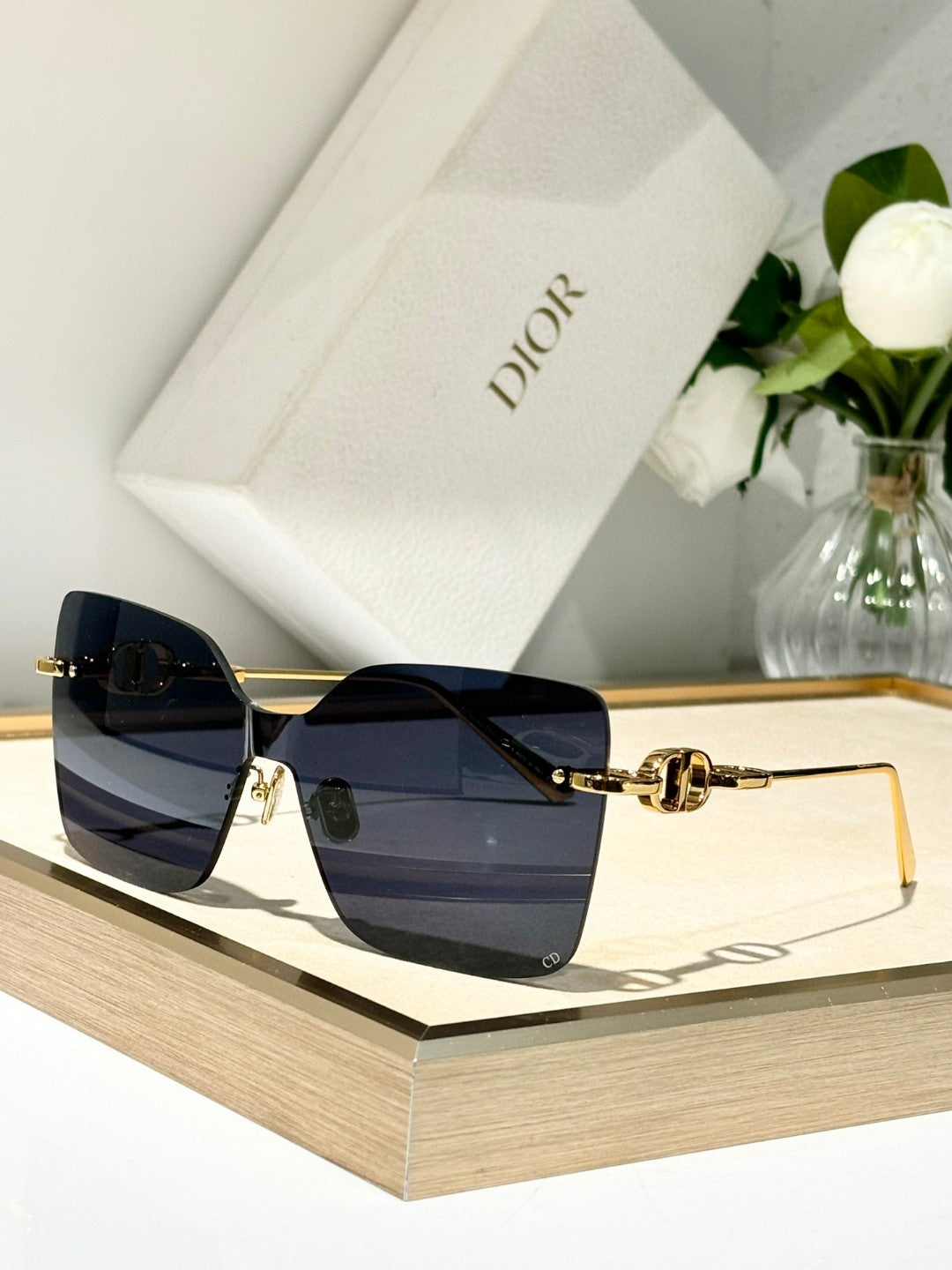 Dior 7-25