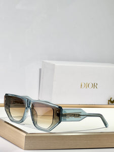 Dior 7-25