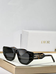 Dior 7-25
