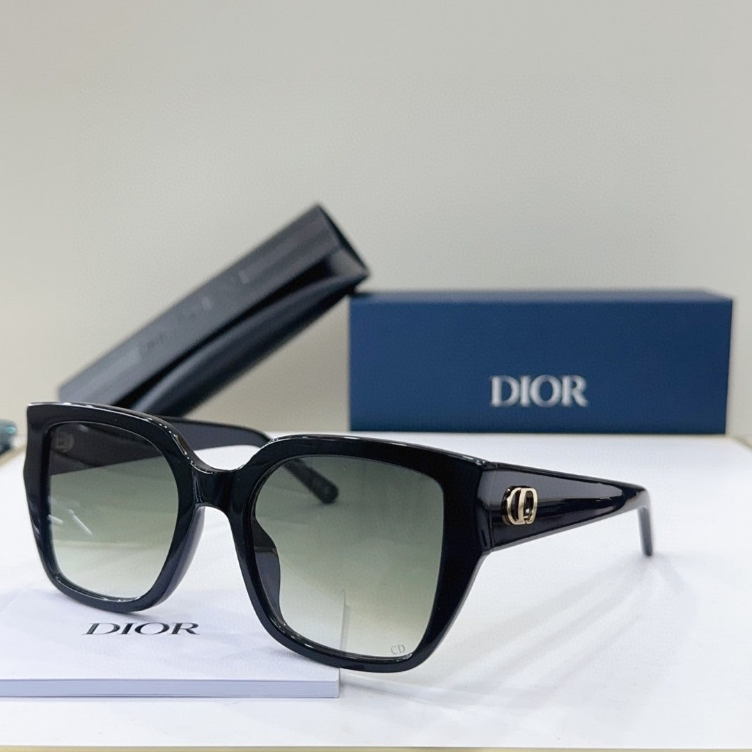 Dior 7-25