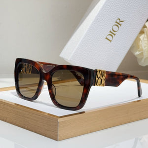 Dior 7-25
