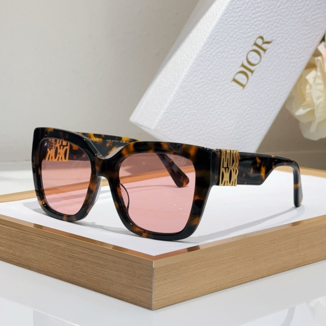 Dior 7-25