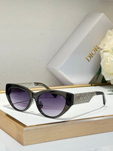 Dior 7-25
