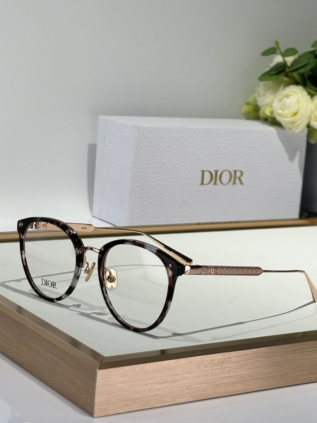 Dior 7-25
