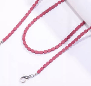 YCMKA21054 - Colorful geometric  beads in a striking look.