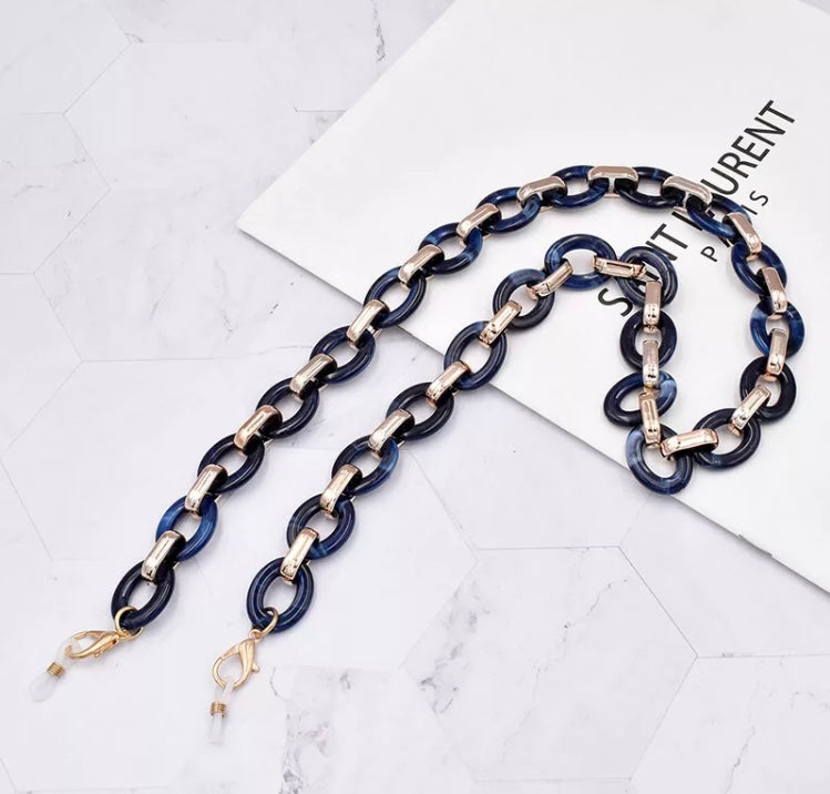 YCMKA21077 Oval acrylic and metal chain