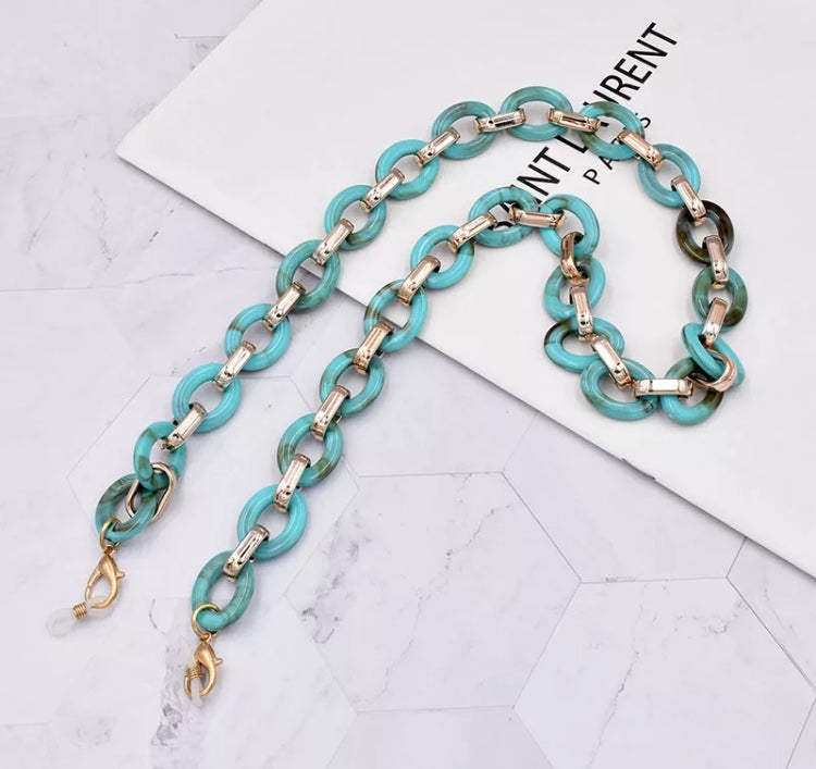 YCMKA21077 Oval acrylic and metal chain