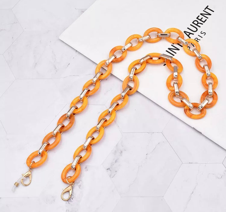 YCMKA21077 Oval acrylic and metal chain