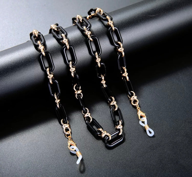 Variety of Oval acrylic and metal chains