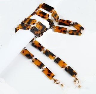 YCMKA21003 - Solid acetate block eyeglass chain.